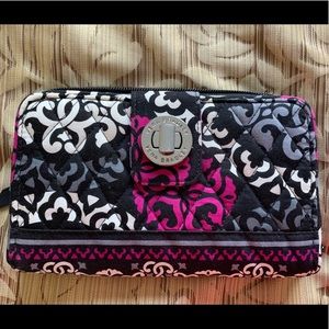 Vera Bradley Turnlock wallet